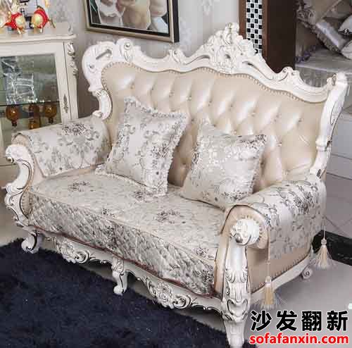 沙發(fā)換皮翻新網(wǎng)教你每周翻轉(zhuǎn)沙發(fā)墊子,以減少沙發(fā)的磨損